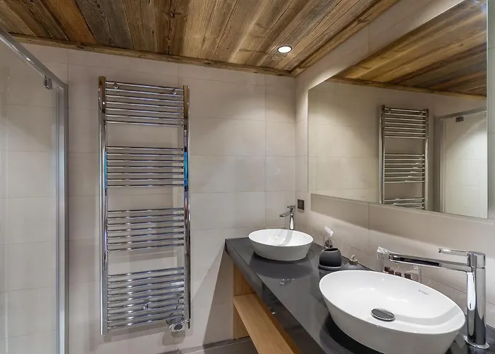 Duplex Moderne 4 Pres Des Pistes Avec Cheminee A - Fr-1-562-72 Courchevel